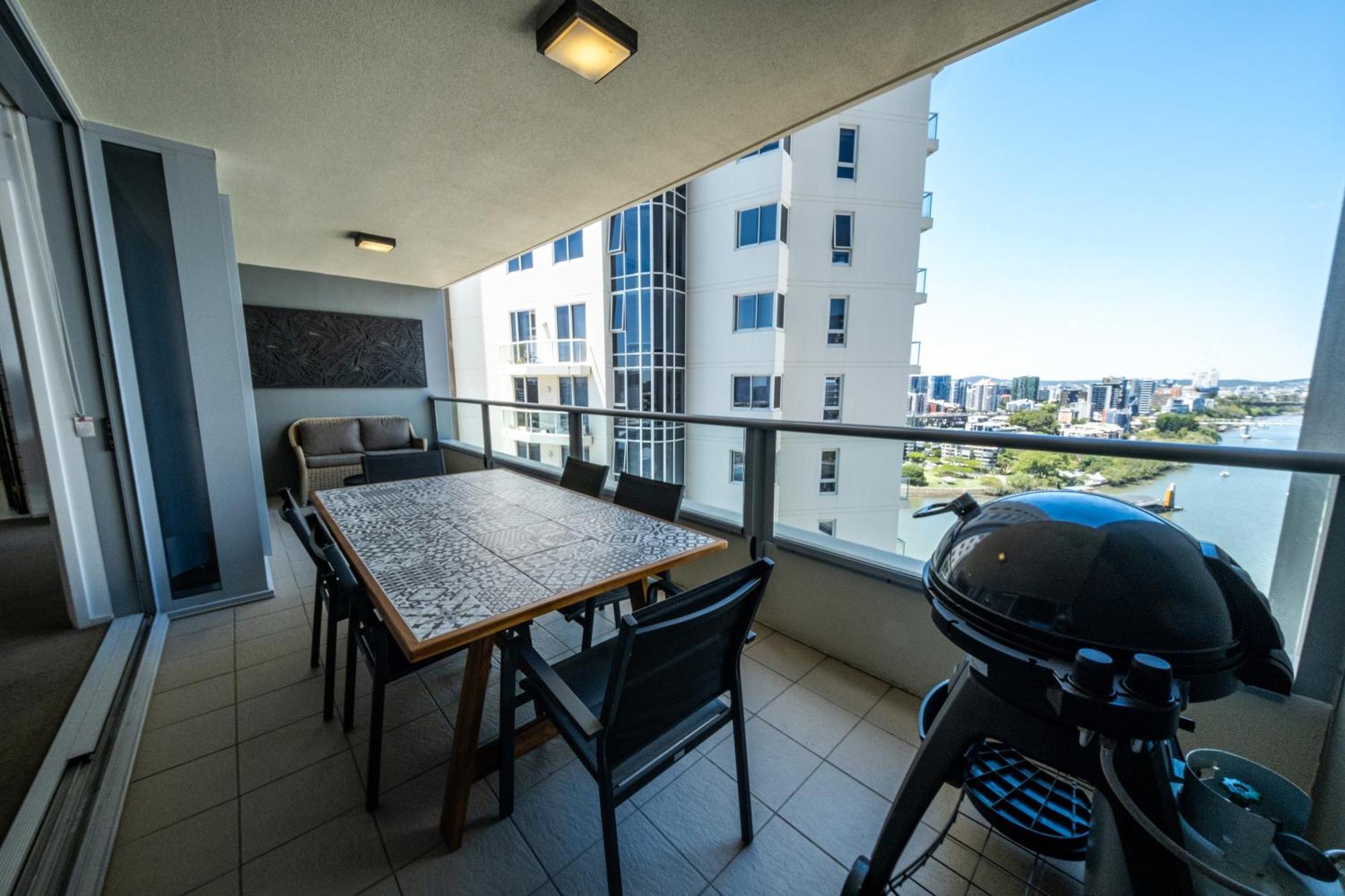 Brisbane City Luxury Riverfront Apartments Экстерьер фото