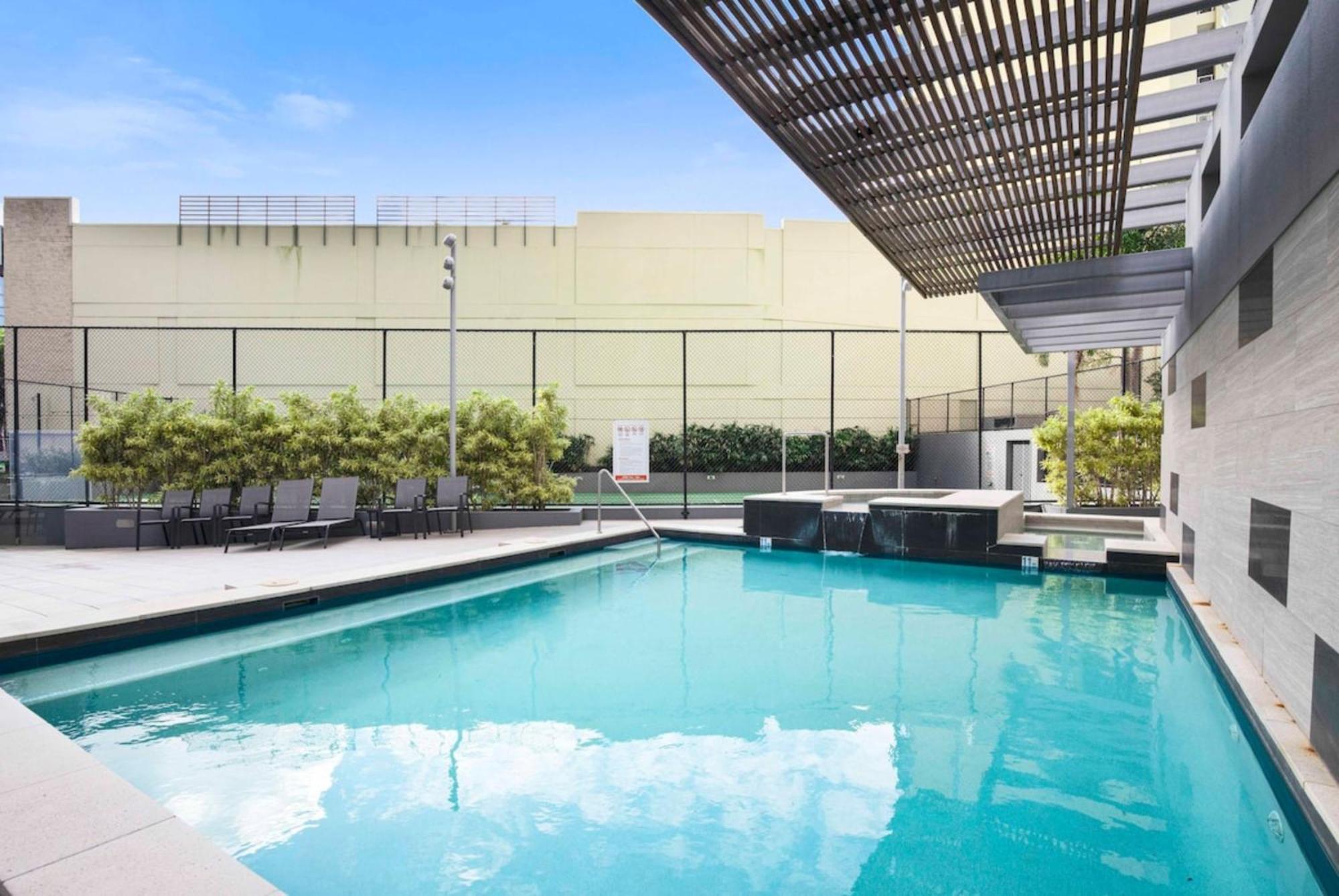 Brisbane City Luxury Riverfront Apartments Экстерьер фото